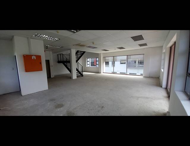 235M² OFFICE TO LET IN BRYANSTON